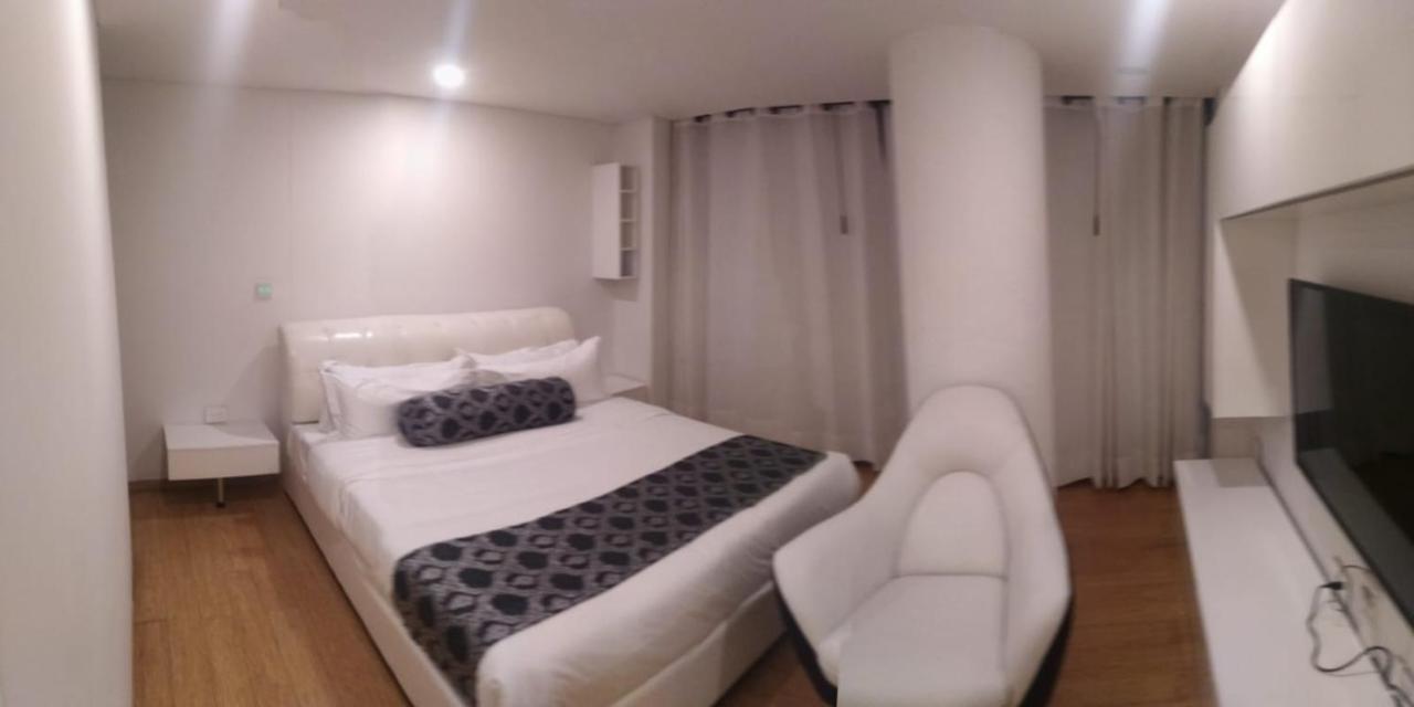 Apartasuite Edificio Monir Bogota Buitenkant foto