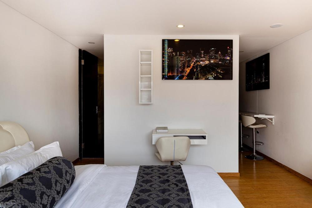Apartasuite Edificio Monir Bogota Buitenkant foto